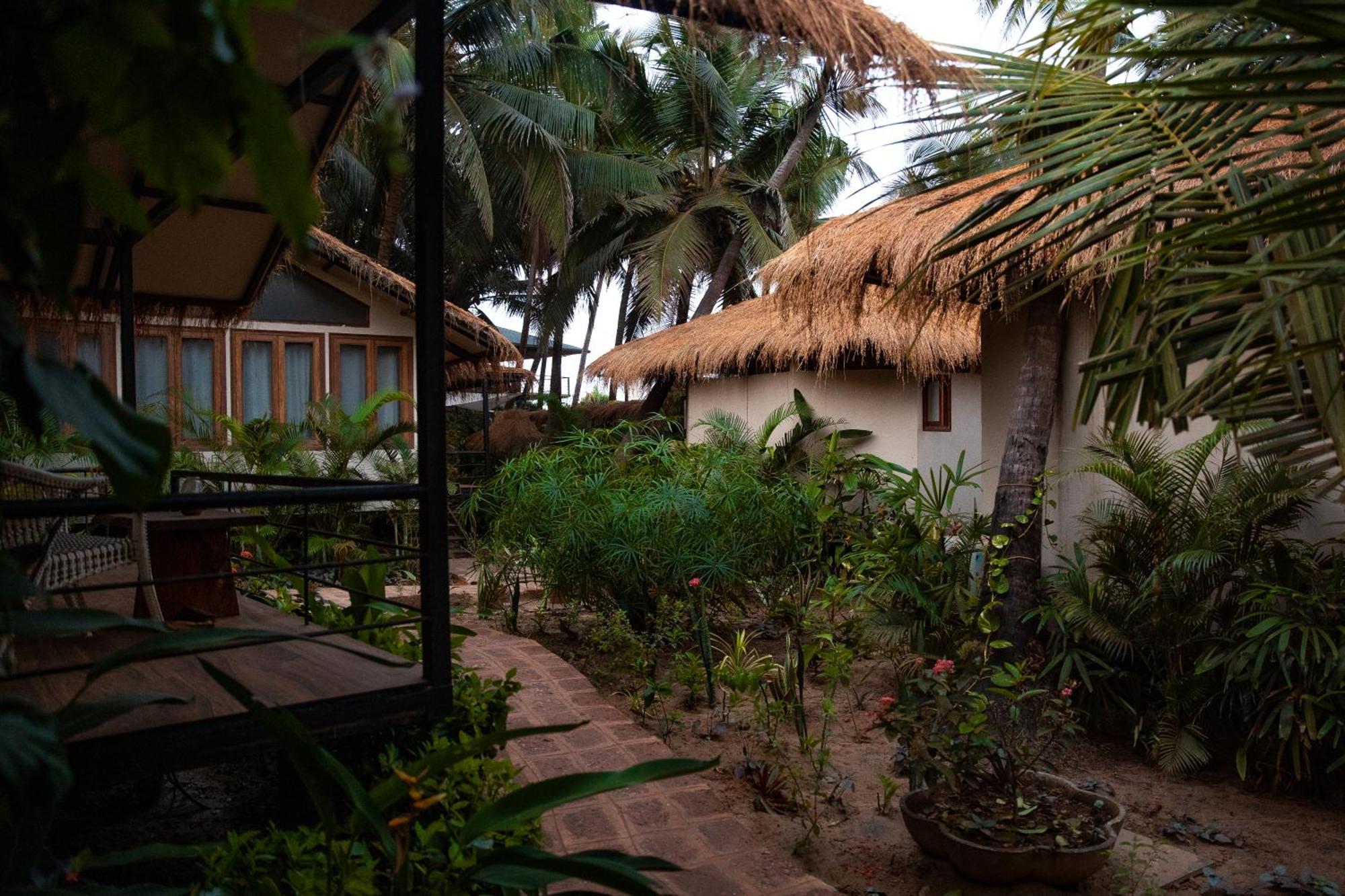 Anahata Retreat Beach Front Ashwem Goa Мандрем Екстер'єр фото